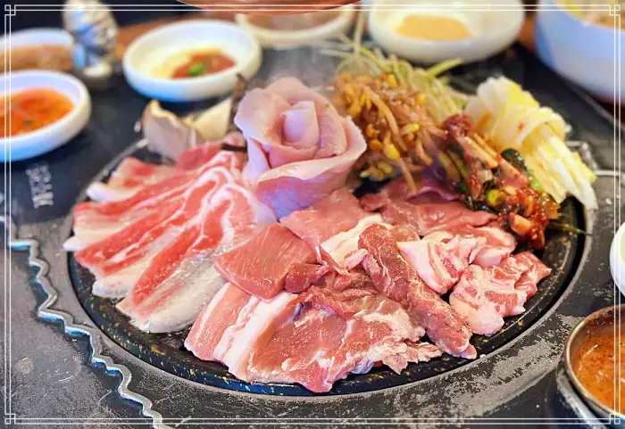 토밥 좋아 토요일은 밥이좋아 강남 신사 압구정 흑돼지 모듬 특수부위 맛집