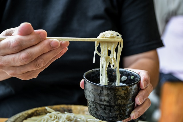 여름철 입맛 돋우는 시원하고 맛있는 면요리 소개