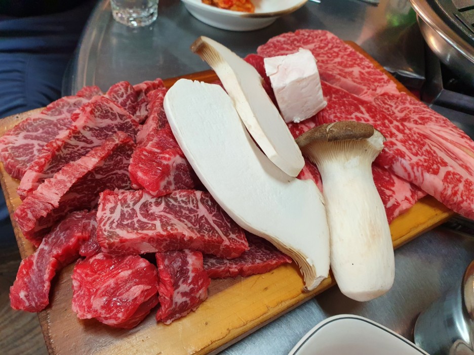  육즙이 가득찬 한우의힘<신흥토종한우>천호동 맛집