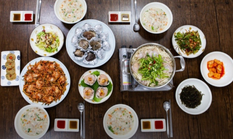 생생정보 장PD의 AI여행기 고창 백합 한상 맛집