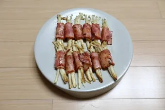 아이 버섯 먹이기 맛있게 레시피 팽이버섯 베이컨말이_13