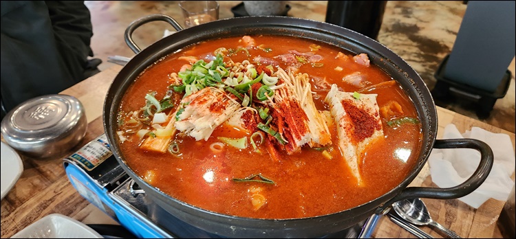 백제성정육식당-김치찌개
