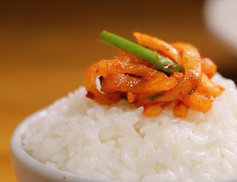  매콤달콤 무생채 맛있게 하는법