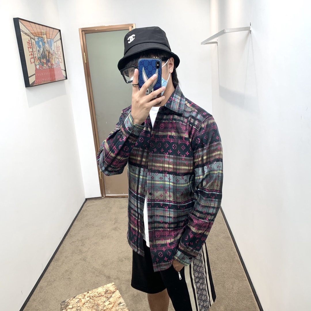  [LOUIS VUITTON] 루이비통 클래식 셔츠 1A8PCC