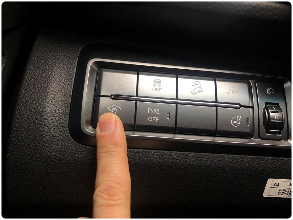 티볼리 에어 가솔린 연비 티볼리에어 1.5가솔린 화이트 18