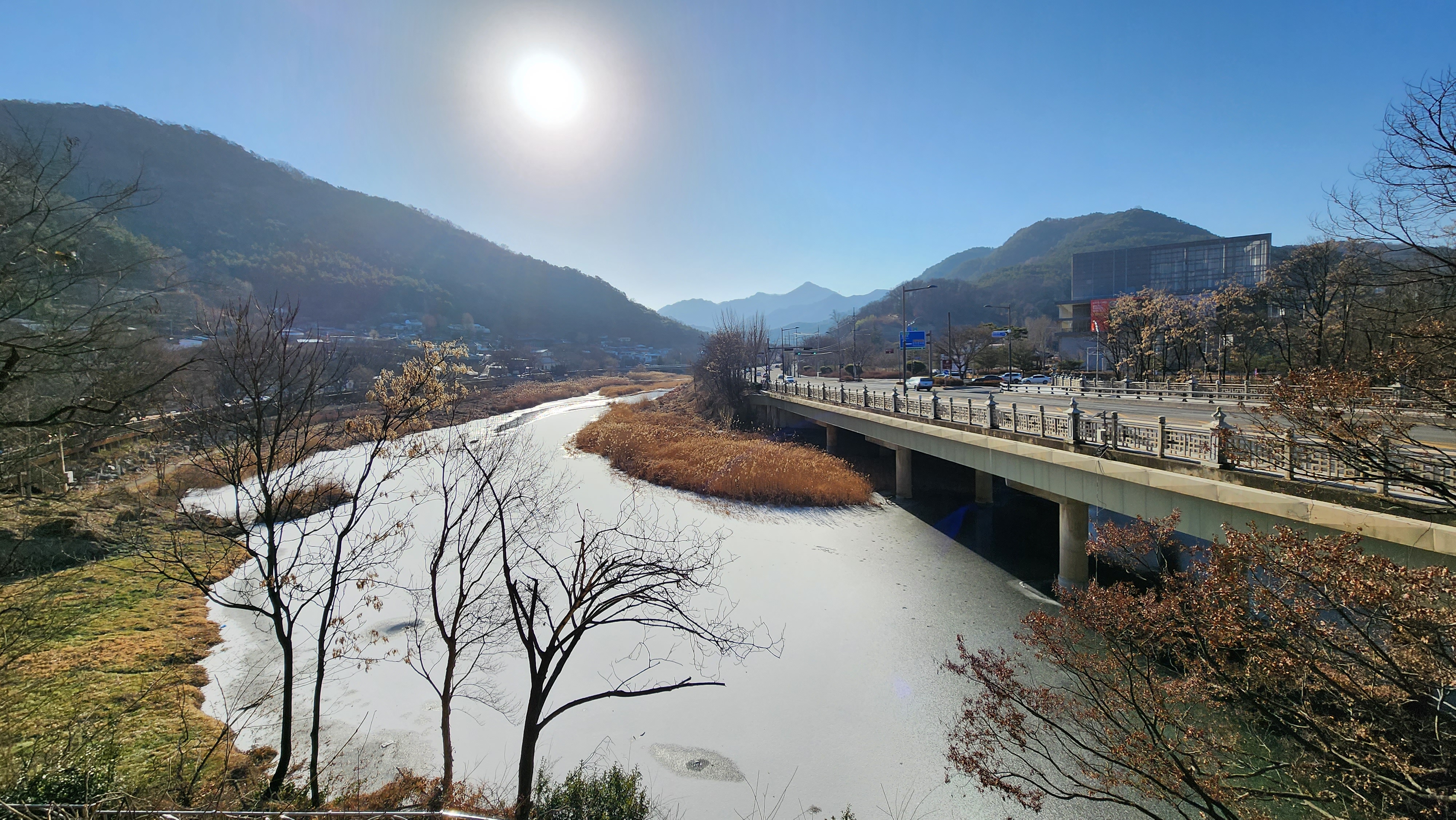 한벽당에서 본 전주천과 한벽교