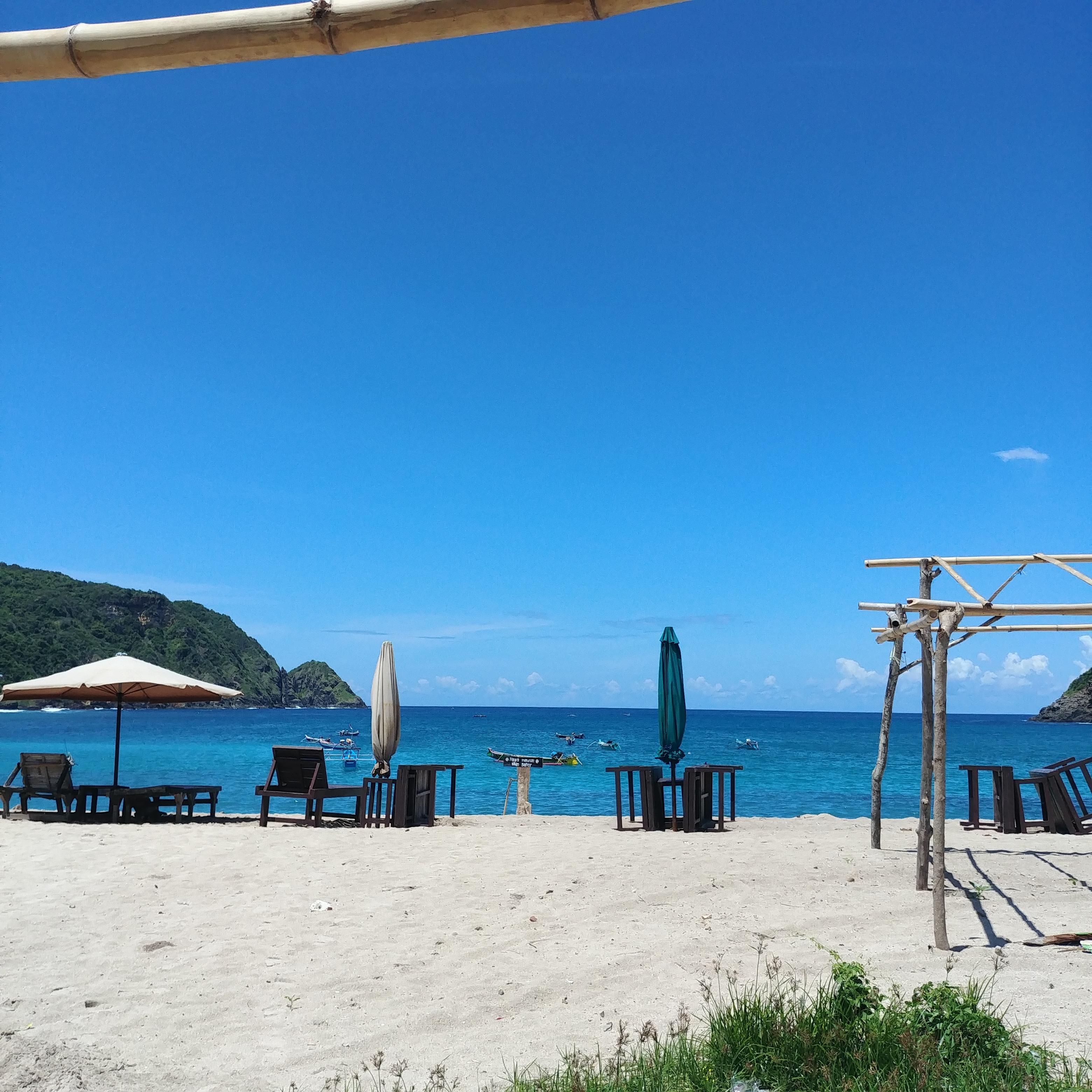 발리 롬복 여행 Mawun Beach, 누사 탠가라 바라트 인도네시아