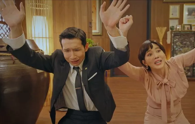 남편과 사랑해서 결혼 했지만…부부의 잠자리까지 관여하는 시어머니! 결국 시어머니 횡포로 이혼하게 되었습니다.