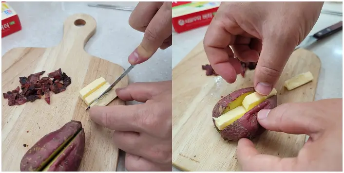 세로로 칼집을 낸 고구마 사이에 버터를 넣어 주는 사진입니다.
