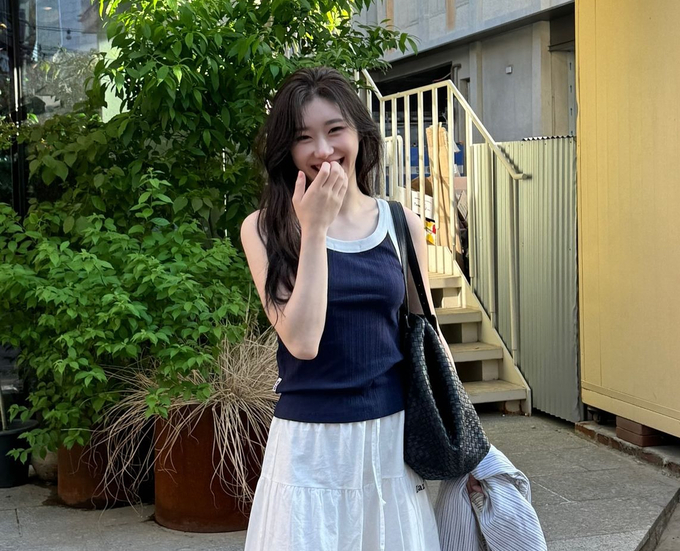 있지 채령 사복