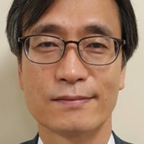 정진웅 검사 앞모습