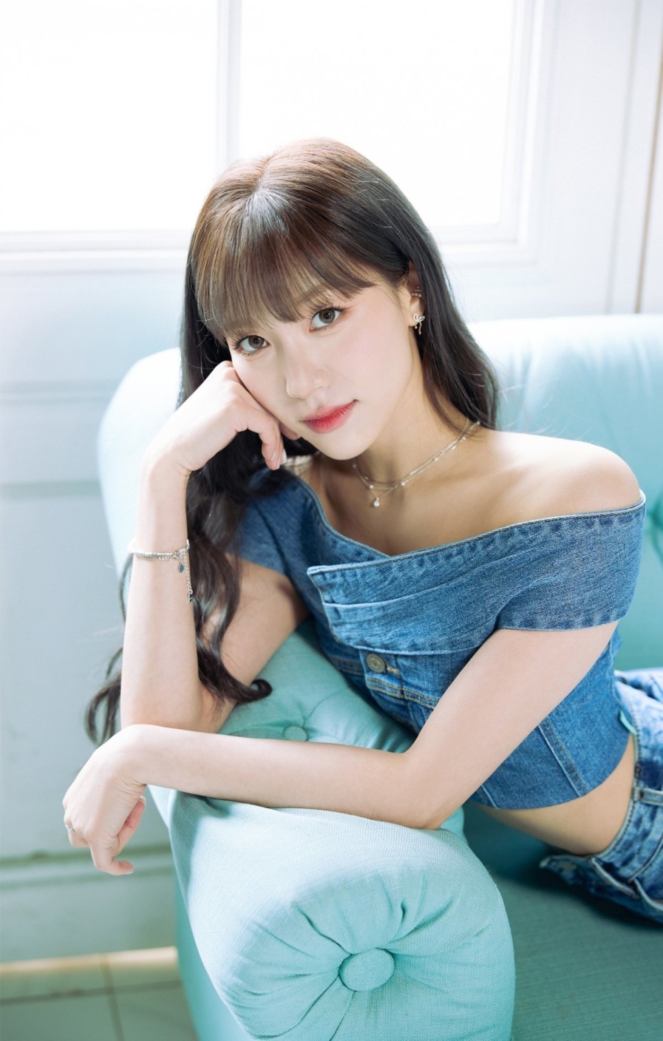  가수 소연이 발라드 신곡과 함께 데뷔 10년만에 홀로서기