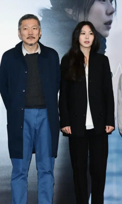 김민희-배우-홍상수-사진