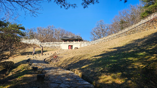 고모산성