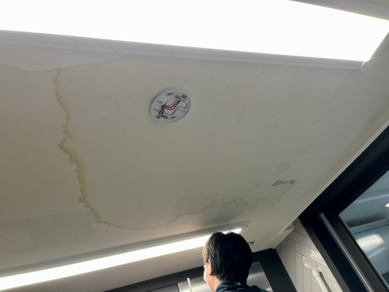 부분 인한 천장 도배하기 6