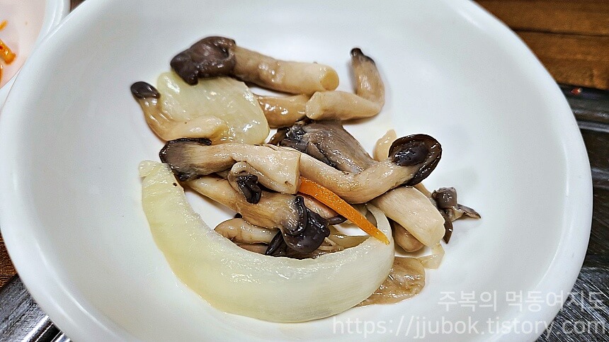 수월식당 - 밑반찬