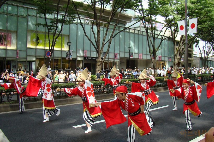 도쿄 8월 축제 하라주쿠 오모테산도 겐키마쓰리 슈퍼 요사코이