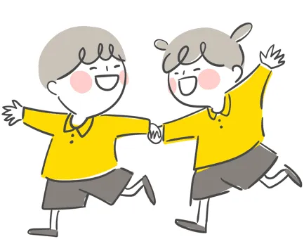 뛰어 다니며, 노는 두 아이들