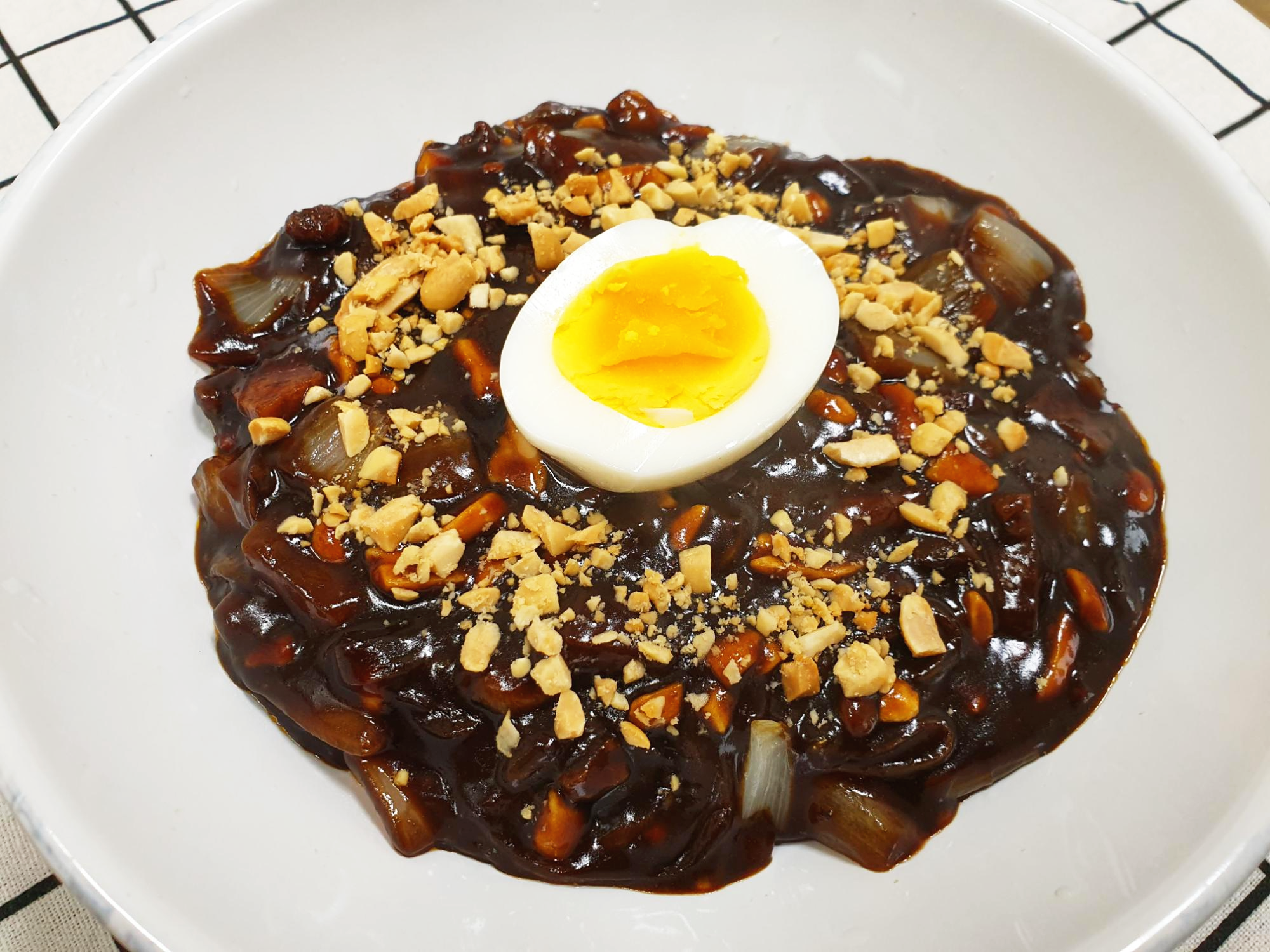  짜파게티 맛있게 끓이는법 간짜장 느낌의 짜장라면 요리