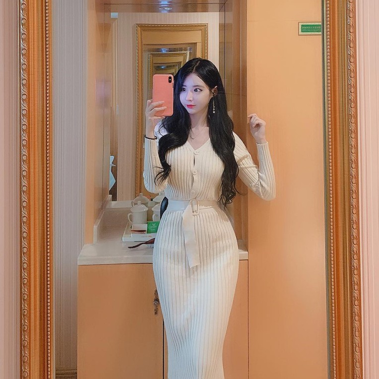  핸드폰하는 하빈 포켓걸스
