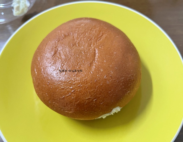 연세우유-딸기바나나생크림빵