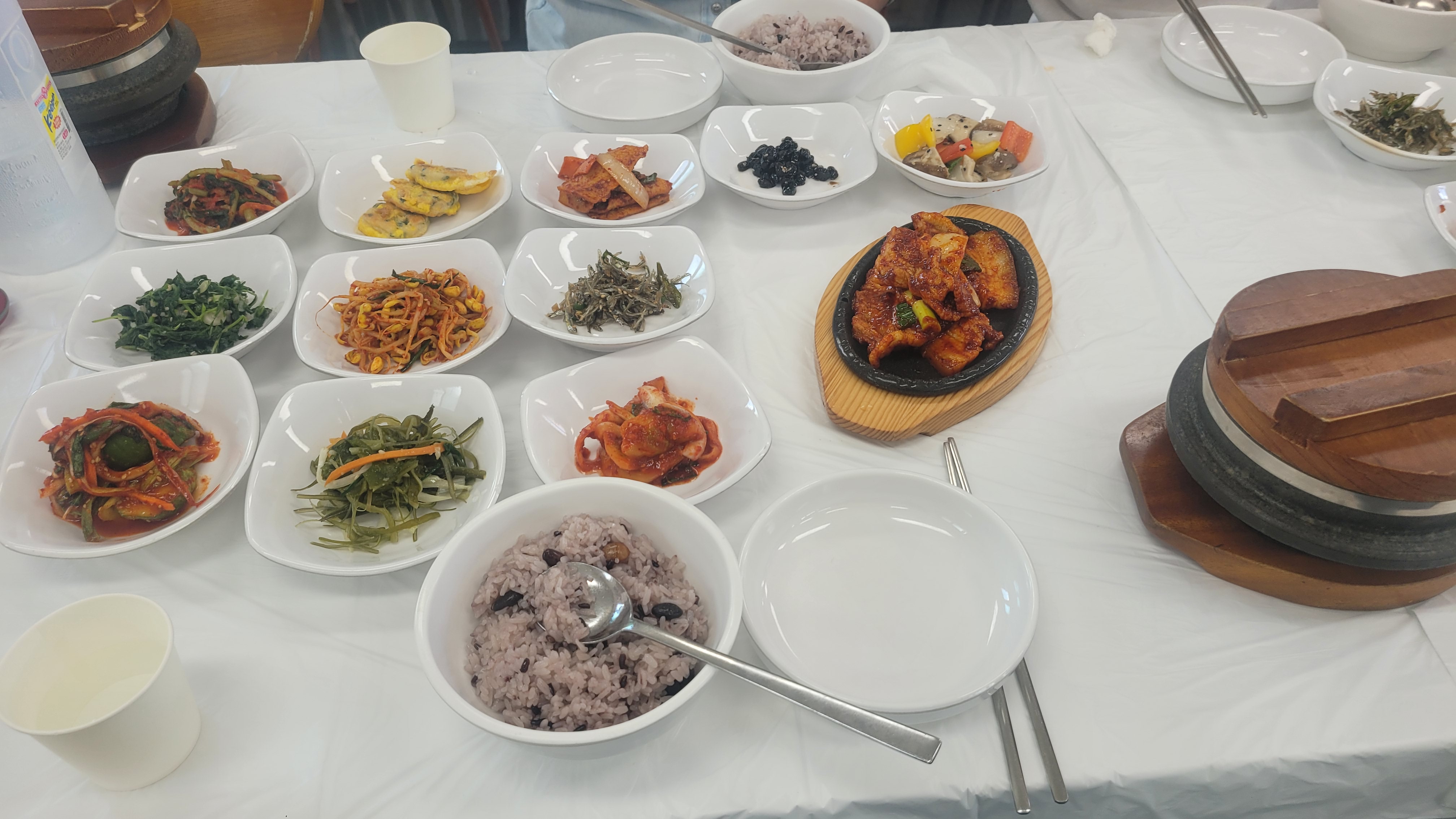 돌솥삼겹 6