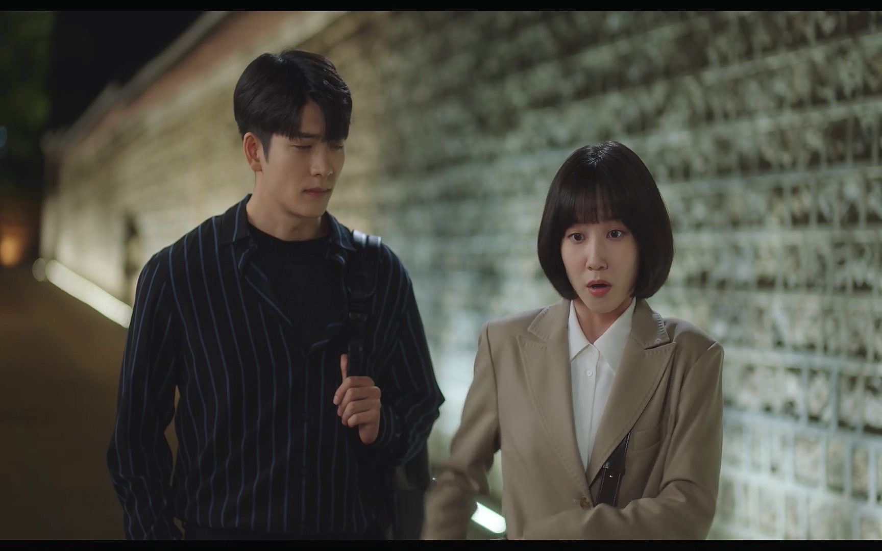 이상한 변호사 우영우.E10p.NF.WEB-DL.AAC.H264-WITH.mp4_20220815_152401.087.jpg