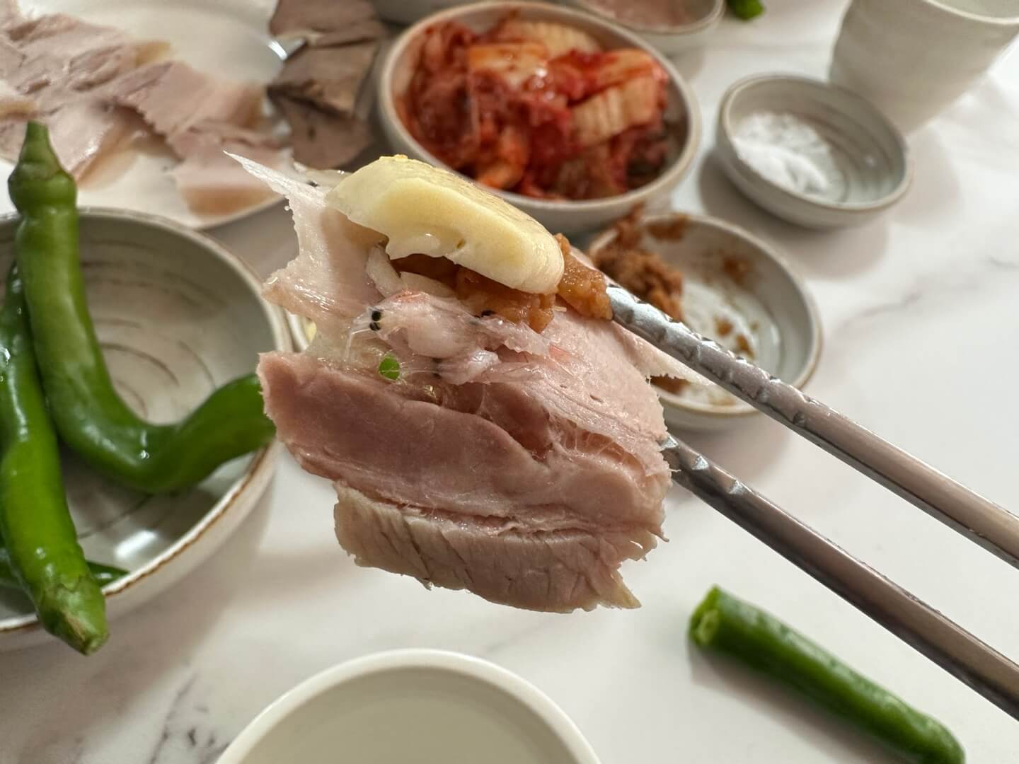 돼지고기 마늘 된장 새우젓