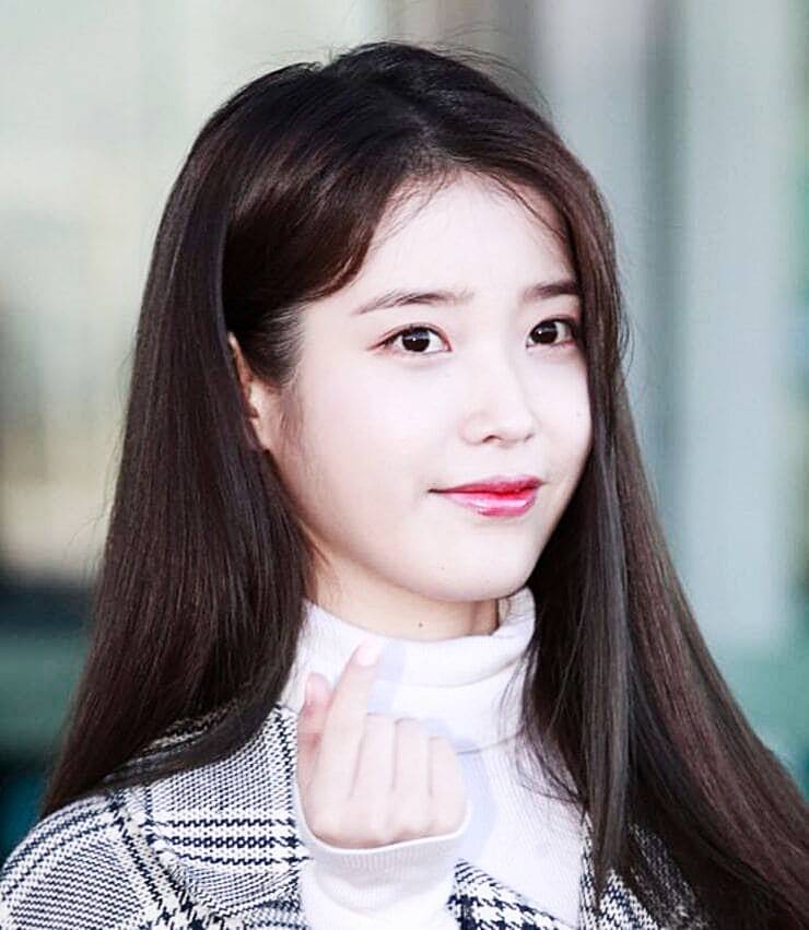 가수-아이유