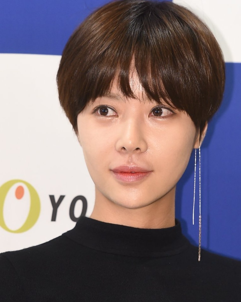 황정음, 43억 원 횡령 혐의로 기소