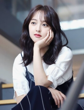 배우-김보라