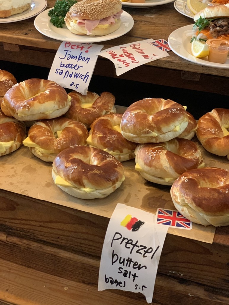 :: 런던베이글뮤지엄 안국 카페 24