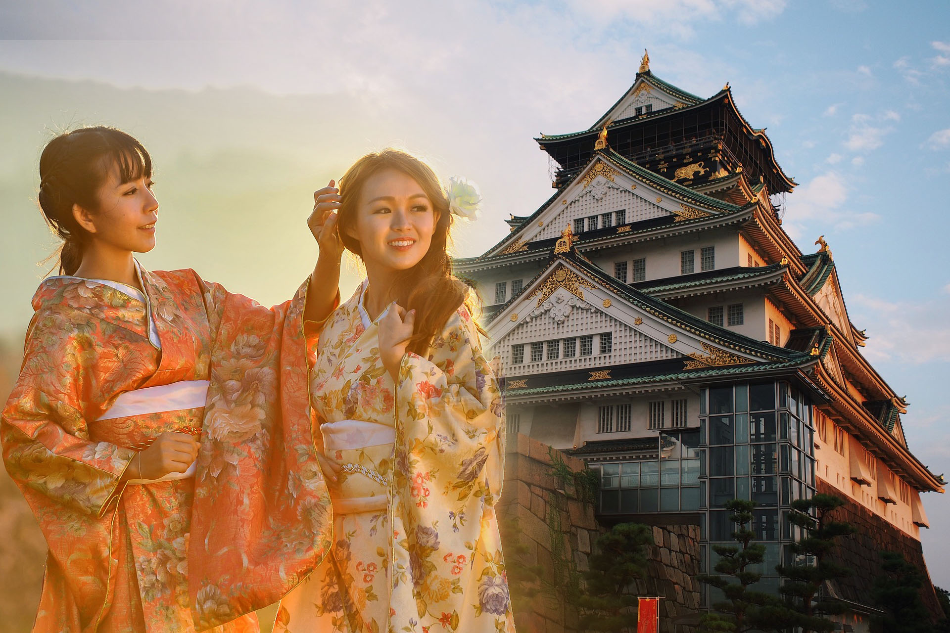오사카성과 일본 전통의상 기모노를 입고있는 여성 이미지