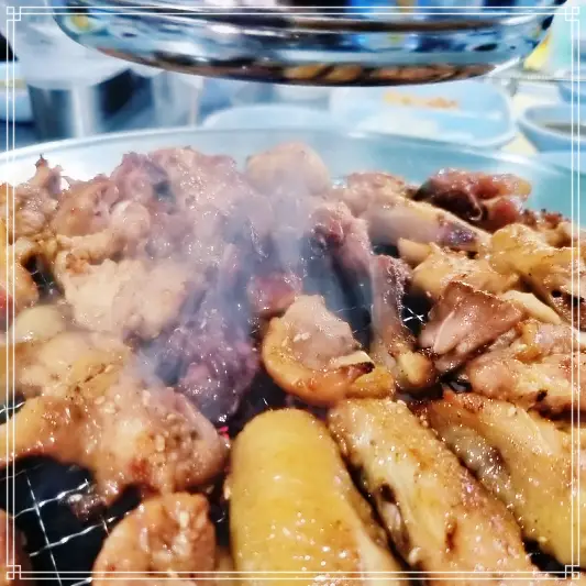  허영만 백반기행 나래밭쉼터 홍천 토종닭 숯불구이 맛집 225회 30년 노포 닭구이 심이영 토종닭구이 가격 위치 어디