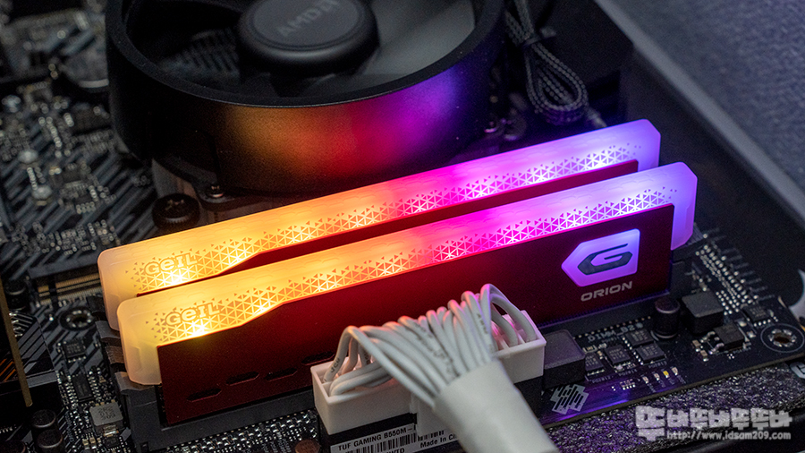  GeIL DDR4-3200 CL22 ORION RGB Red 튜닝 메모리
