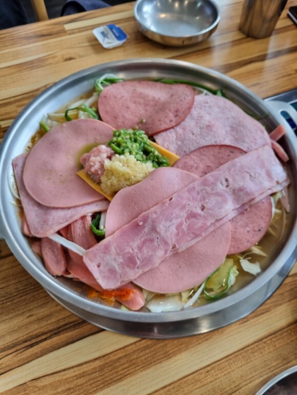  [서울 송파구 문정동] 이태리부대찌개 문정법조타운점 점심 -부대전골