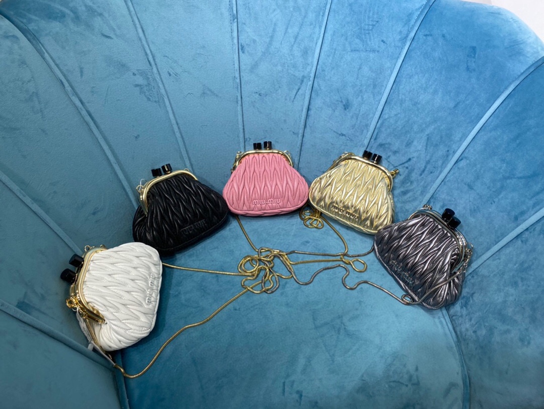  [MIUMIU] 미우미우 미우 벨 마마테라쎄 나파 가죽 백 5BK018 (5 COLOR)