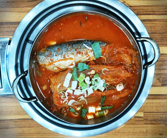  고등어 묵은지 김치 조림 [도깨비마을 저녁 한끼]