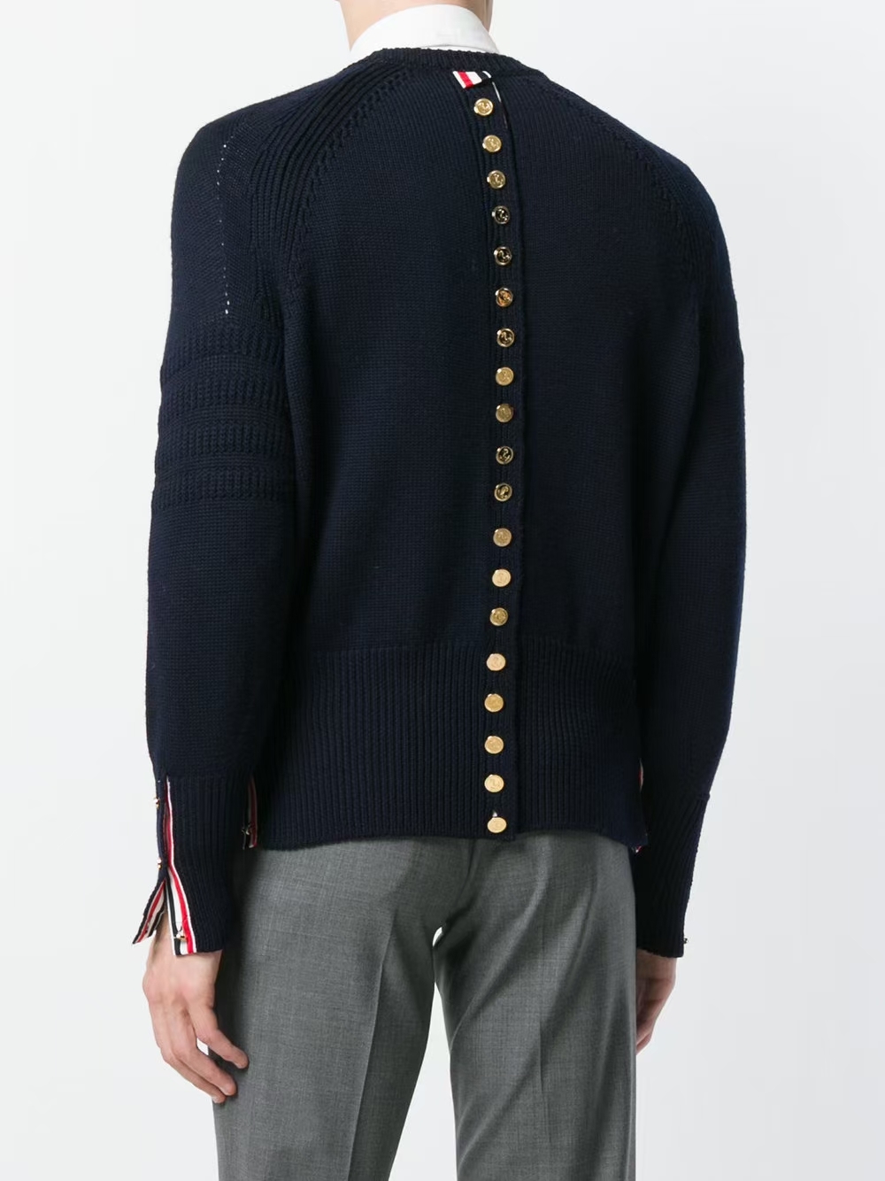  [THOM BROWNE] 톰브라운 센터 백 멀티 버튼 니트 스웨터