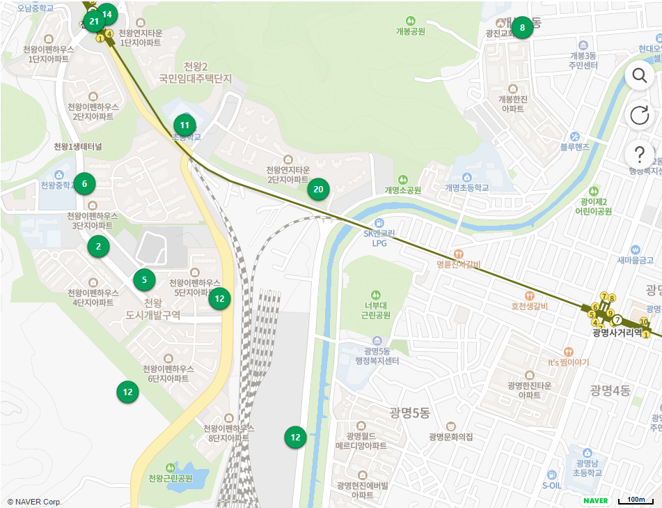 천왕 연지타운 2단지 아파트에 따릉이 임대공간이 있습니다. 목감천과 가장 가까웠다.