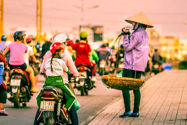베트남 길거리 오토바이 사진