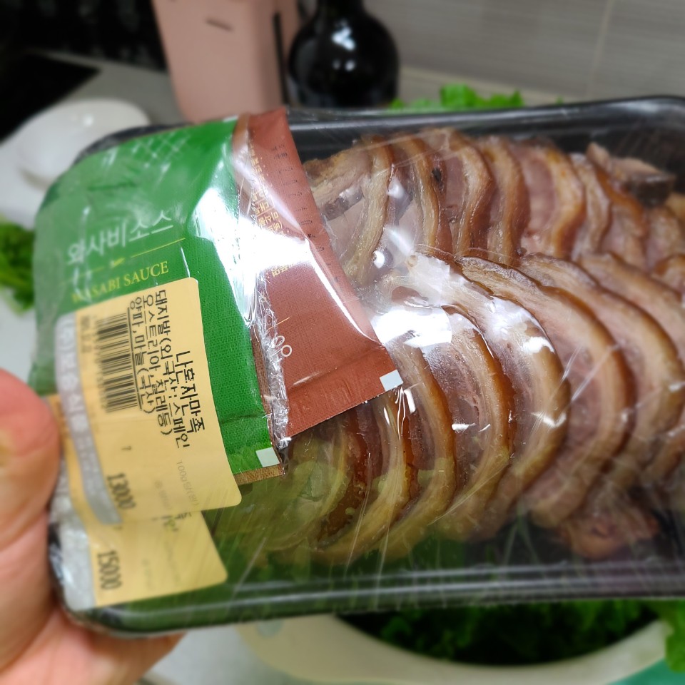  이마트 족발 & 와인 도스코파스 리제르바