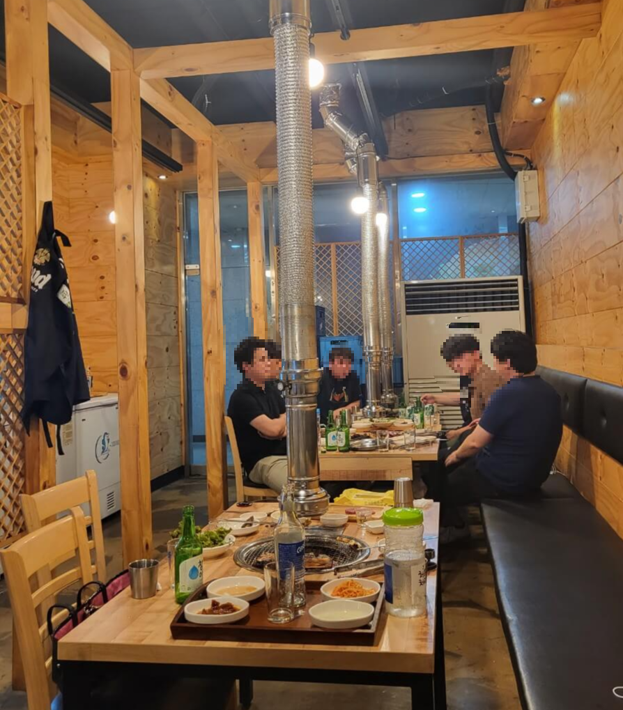 찐배내 꽃갈비 내부 2