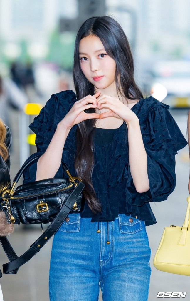 반응 좋은 오늘자 미야오 일본 출국길 사진 | 인스티즈