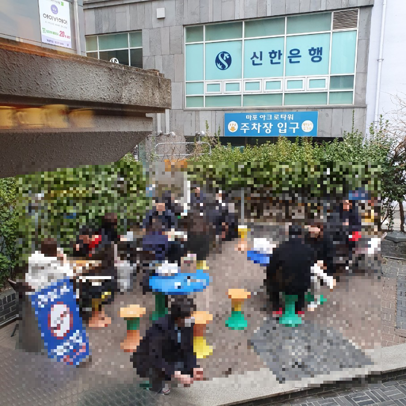 외부 좌석과 의자 사진