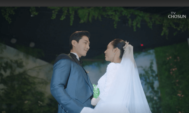 서동마와 사피영이 결혼식하는 장면 스틸컷