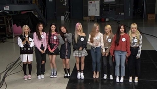  2021년 더욱 빛날 우아X루나솔라, '주간아이돌'서 매력 대방출 [종합]