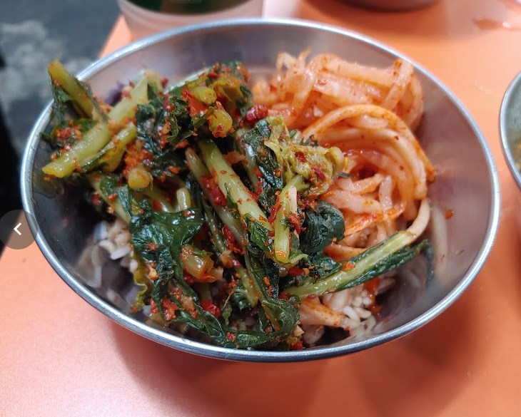 한순자 손칼국수집 보리밥
