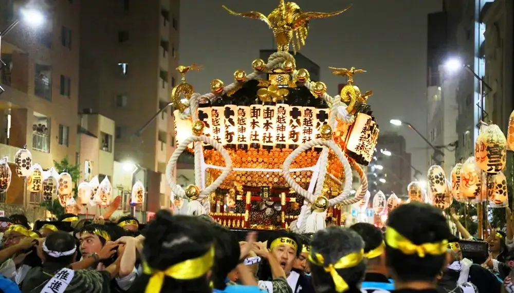 토리코시 축제 (鳥越祭)