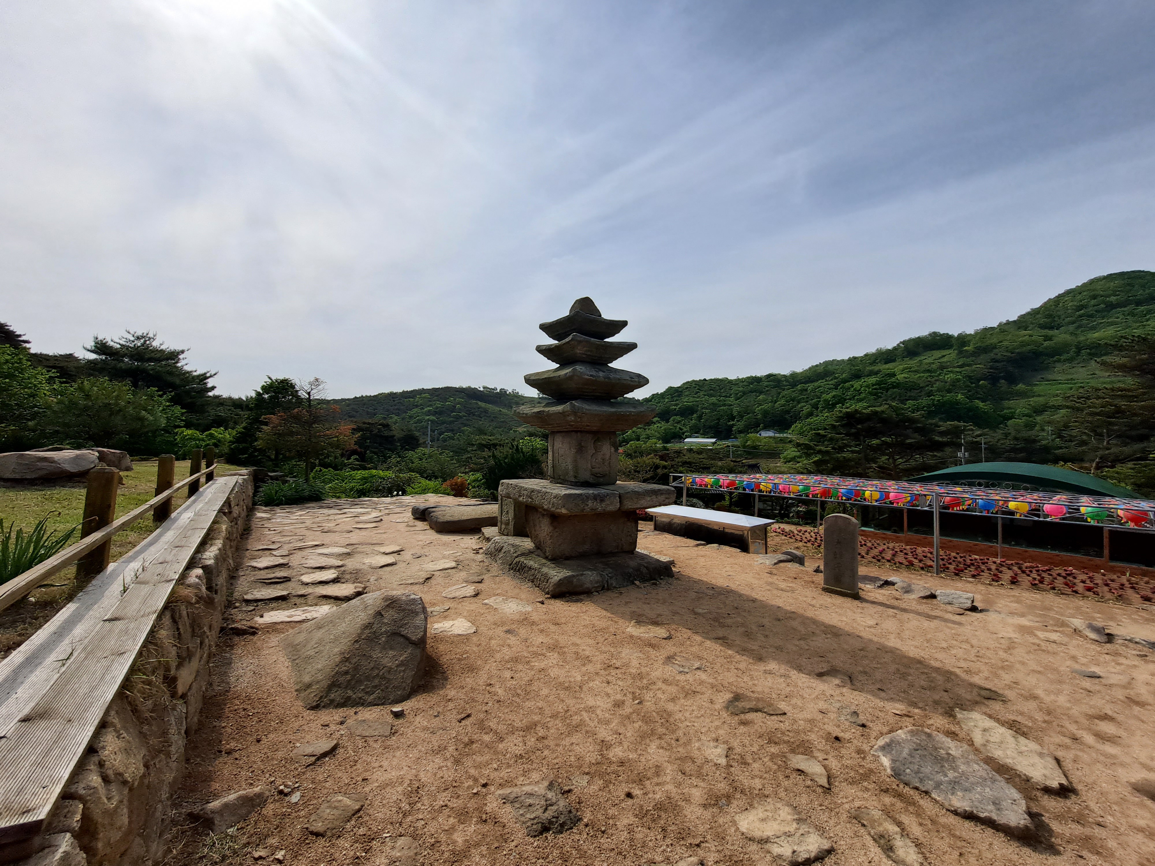  소박한 고려시대 석탑, 당진 안국사지 석탑